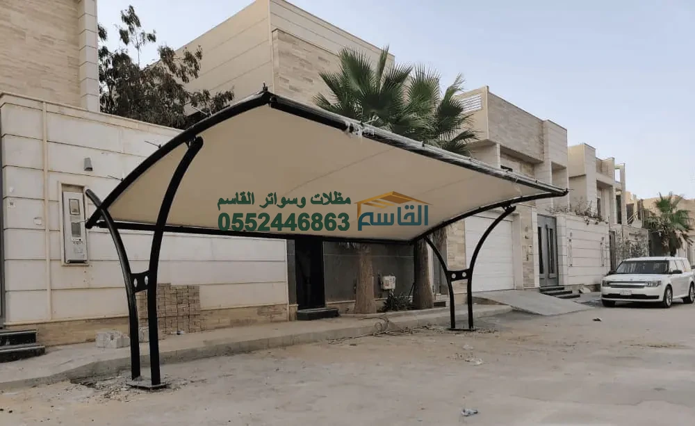 مظلات مواقف متعددة سيارات الرياض — تصميم موحد لـ 4-10 سيارات بأعمدة مشتركة
