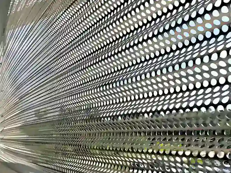 أسعار سواتر فلل الرياض 2026 — تبدأ من 200 ريال/م²