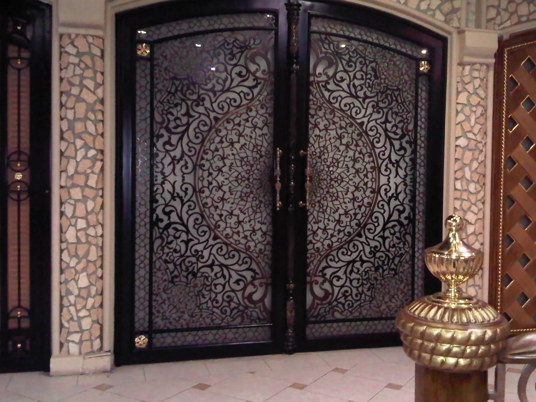 أعمال  12 أبواب مزدوجة حديد  0532228615