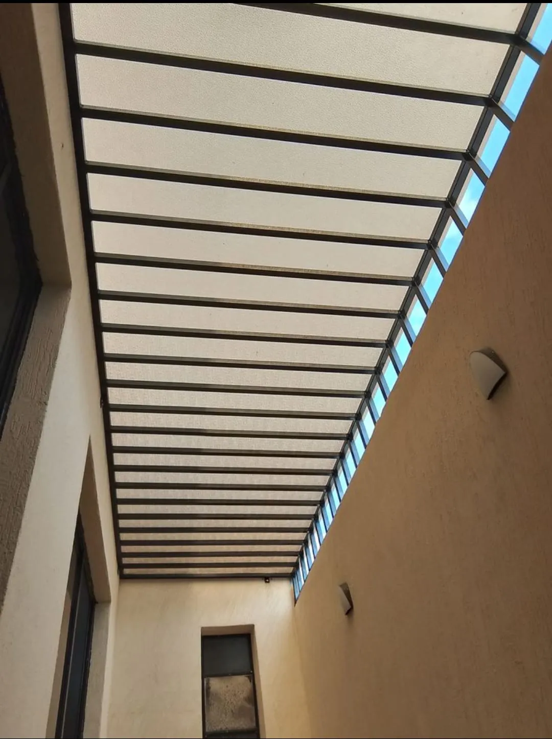 لكسان تغطية مضمون - ضمان طويل الأمد - الرياض 0532228615 - مظلات وسواتر القاسم الحديثة