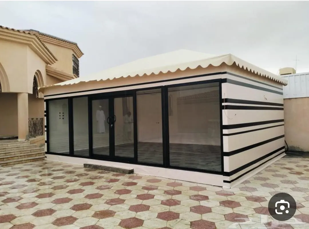 خيام ملكية أعراس الرياض — خيمة مناسبات بواجهة زجاج